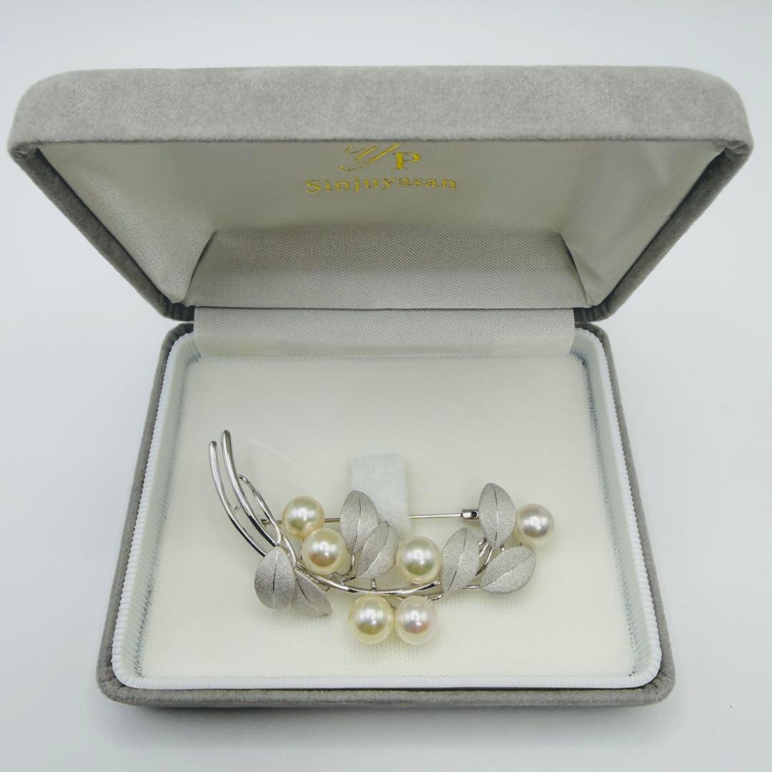 【新品】ホワイトピンク アコヤ真珠 ブローチ 8.0〜7.5mm 6珠伊勢志摩産