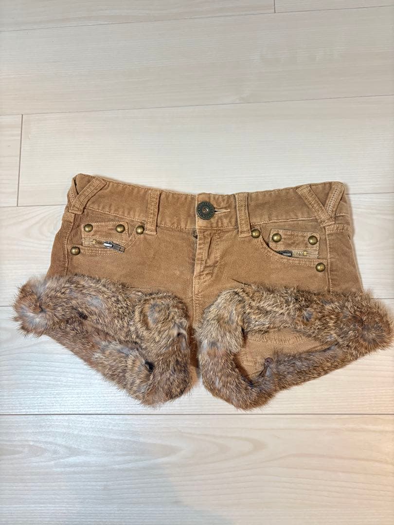 d.i.a ファー付きコーデュロイショートパンツ ベージュ - メルカリ