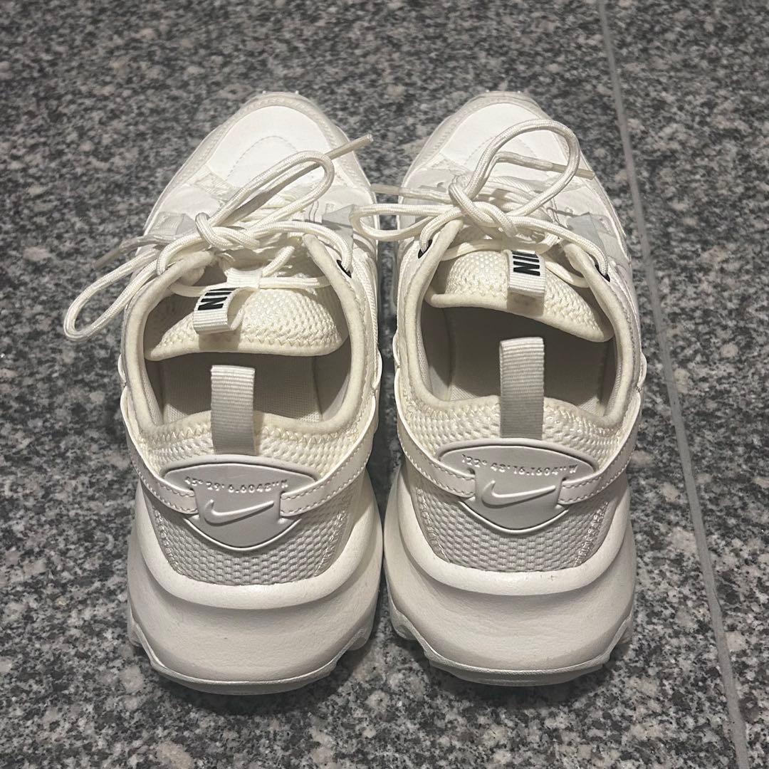 nike tc7900 25.5cm DD9682-100 ナイキ スニーカー