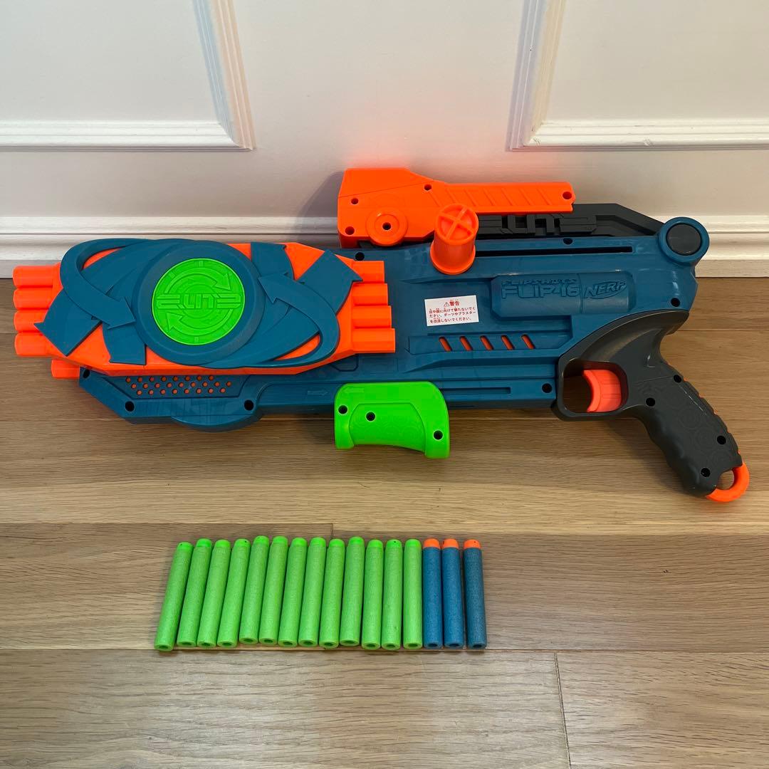 NERF FLIPSHOTS FLIP-16 トイガン、ダーツ35本付き。 - メルカリ