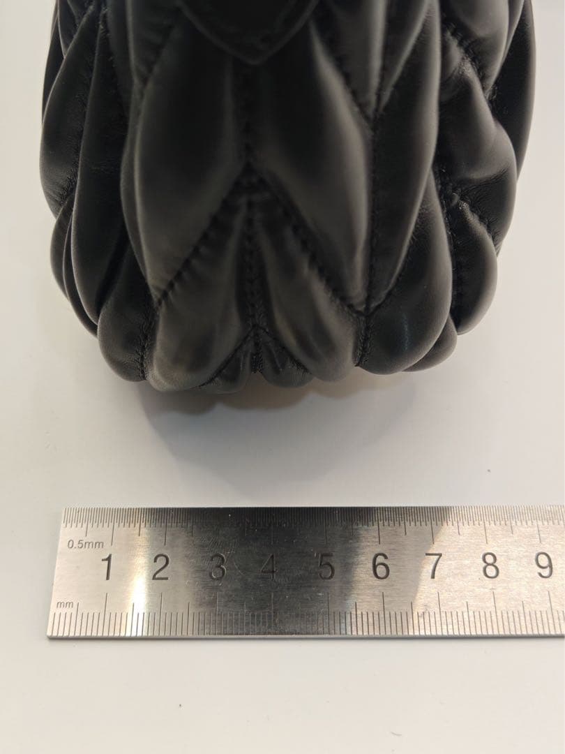 miumiu マットラム キルティング ハンドバッグ ブラック 美品 楽天市場