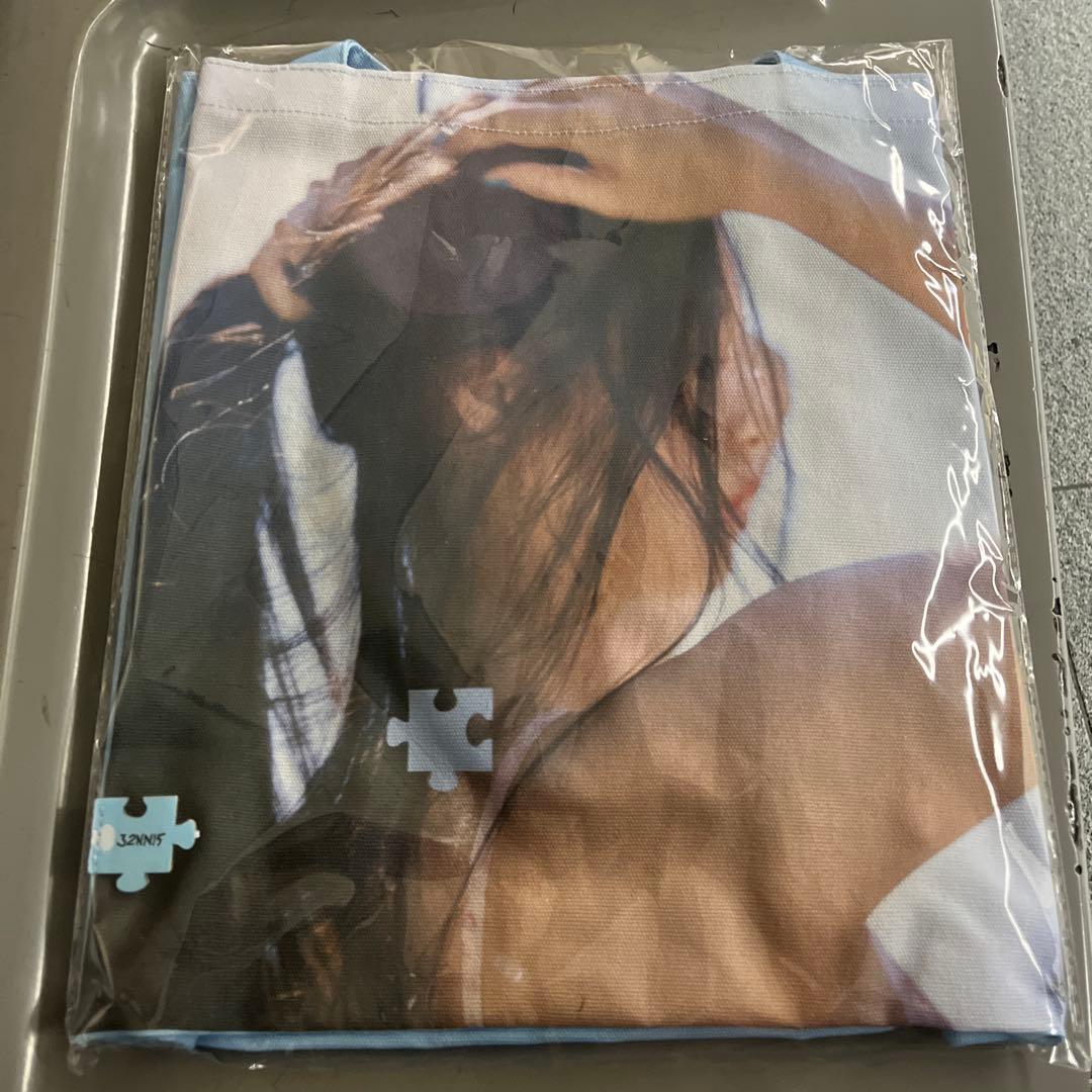 代官山限定　蔦屋書店　JENNIE 　BLACKPINK トートバッグ JENNIE 写真展 代官山蔦屋限定 トートバッグ ジェニ BLACKPINK - メルカリ