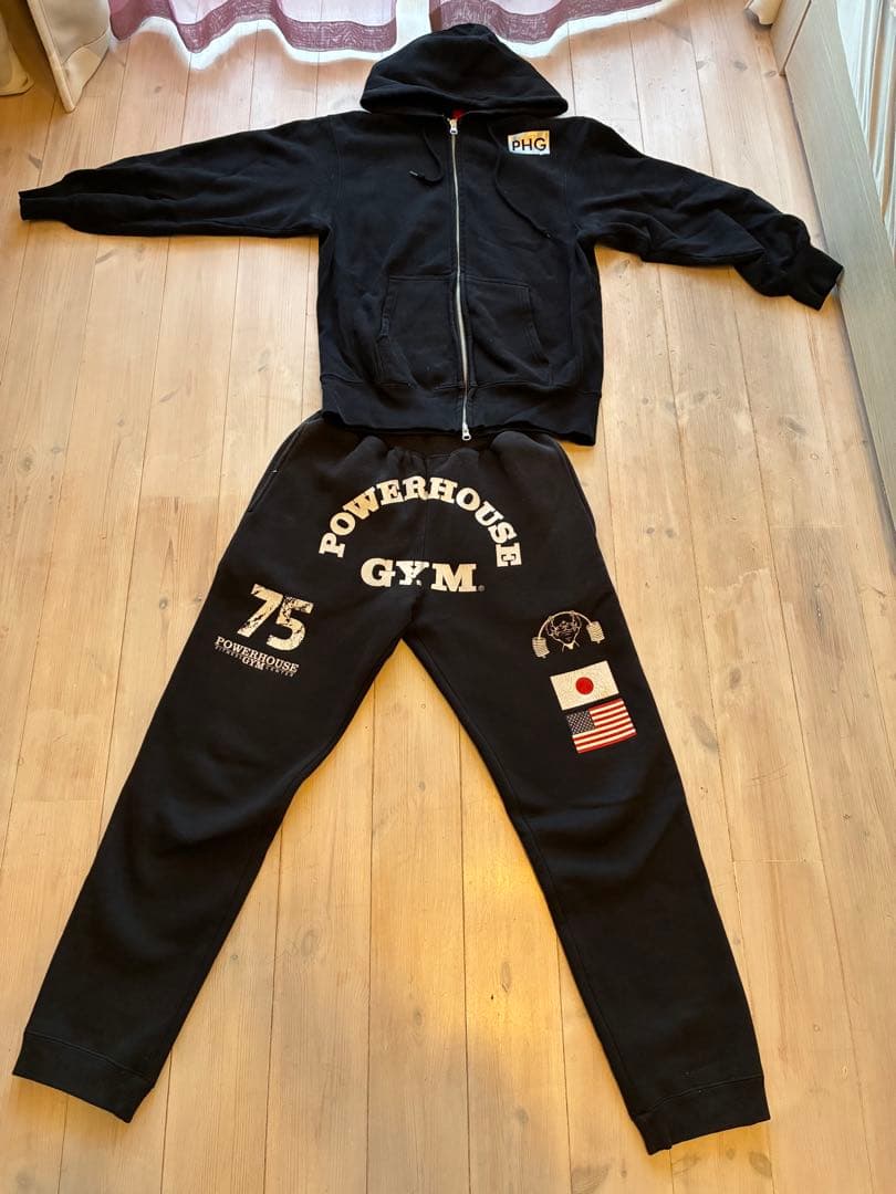 POWERHOUSE GYM パーカー、パンツ　セットアップ パワーハウスジムオンラインショップ (@powerhousegym_onlineshop