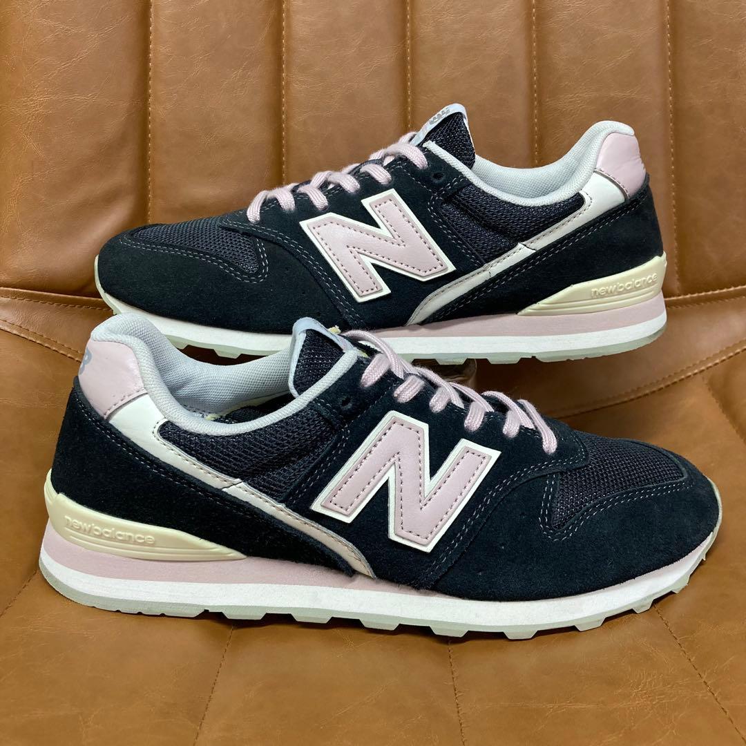 【極美品】ニューバランス 996 スニーカー 24.5cm ブラック ピンク