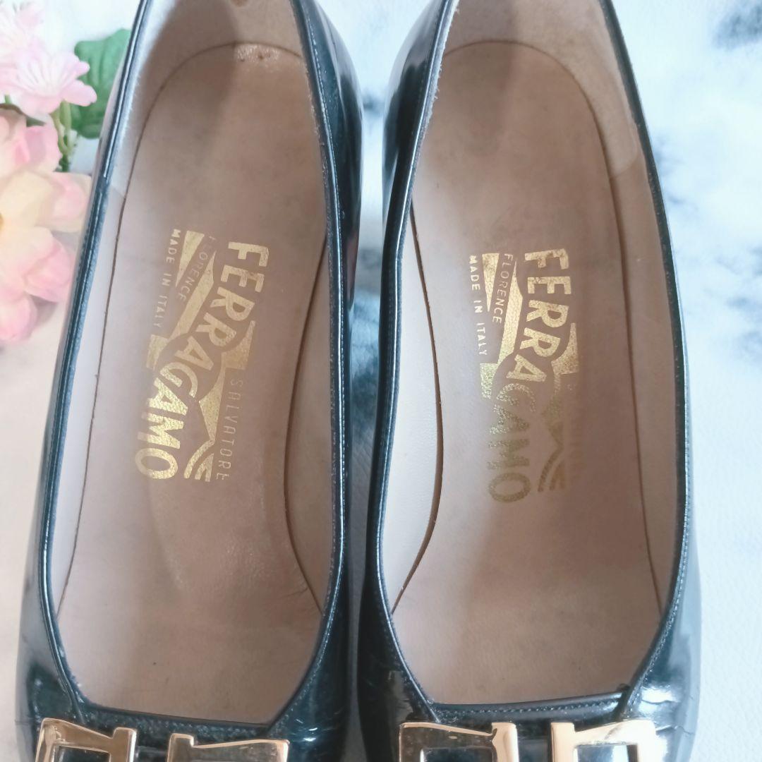 おはむ様、定番人気！フェラガモ ガンチーニ金具 スクエアトゥ