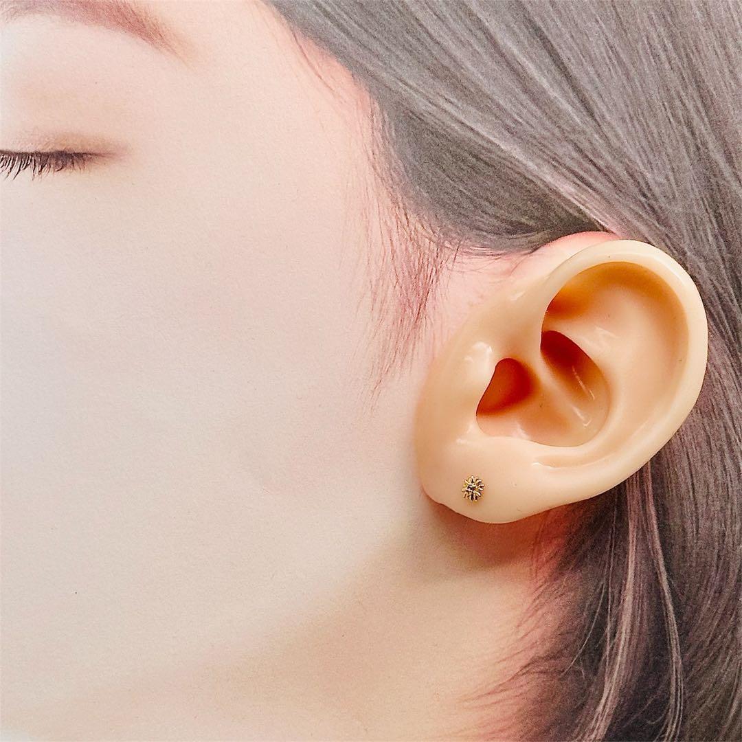ete エテ ポストk18 ピアス フラワー デイジー ゴールド ストーン付