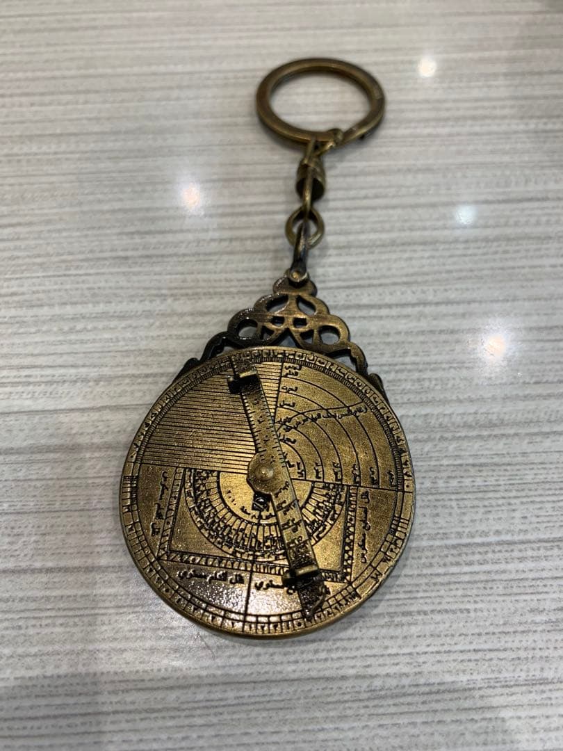 真鍮 アストロラーベ キーホルダー - メルカリ