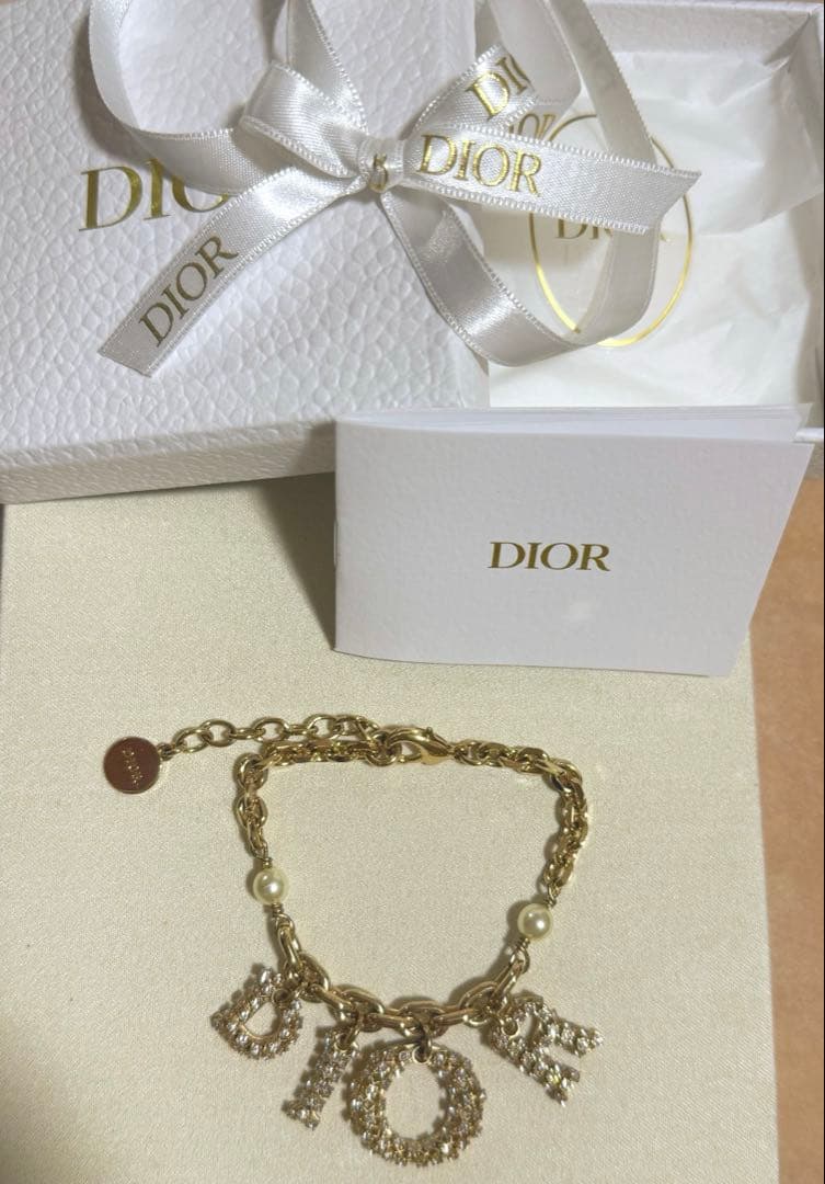Dior ローズゴールドブレスレット ロゴチャーム付き 飯能本店］Christian Dior クリスチャンディオール ローズ デヴァン