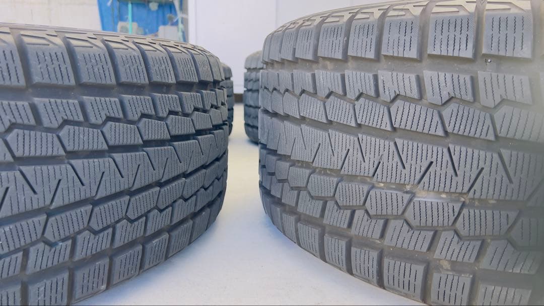 【月末処分】値下げ！送料込み！ 《バリ溝》GLEクーペ純正 スタッドレス