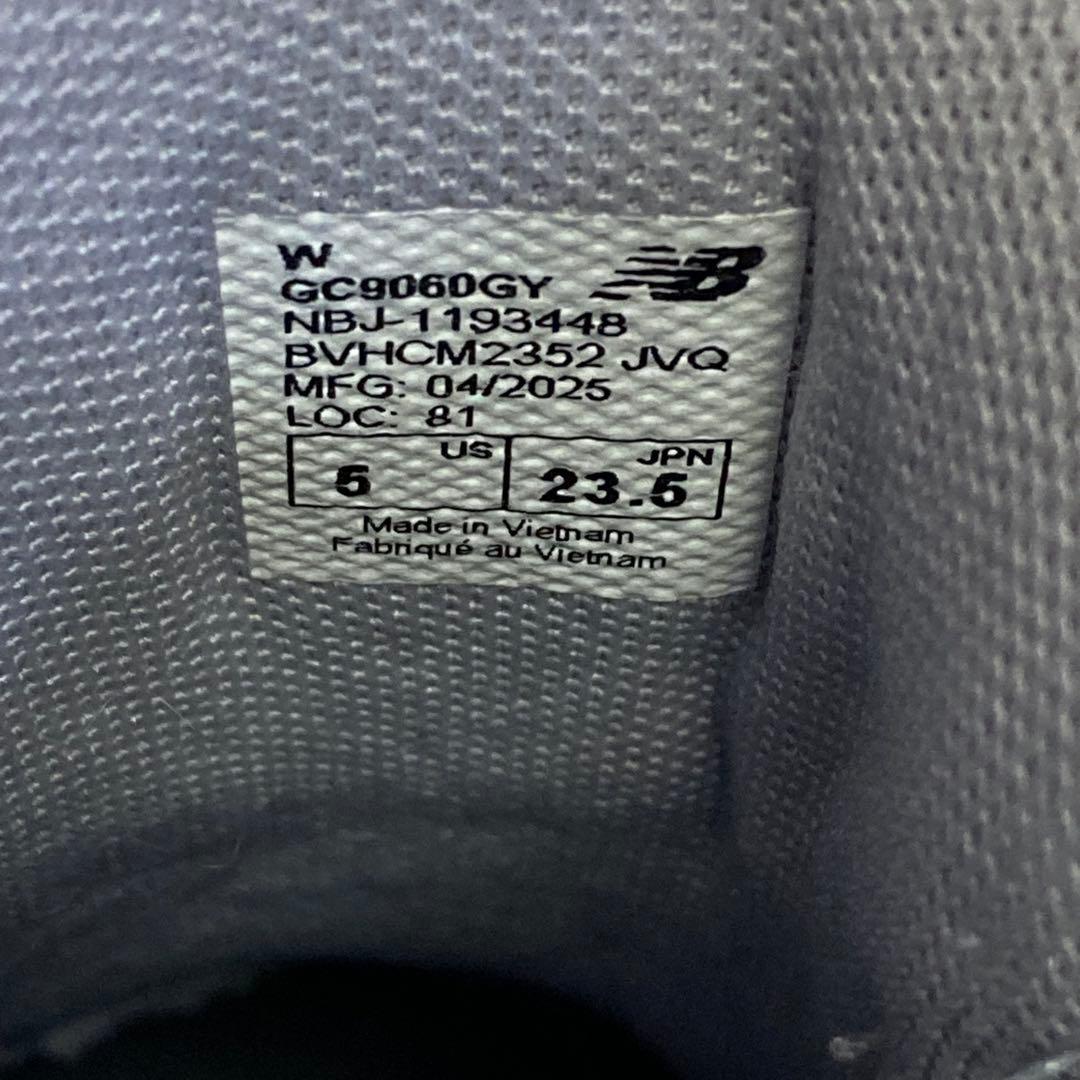美品 New Balance 9060 グレー 23.5cm 厚底スニーカー