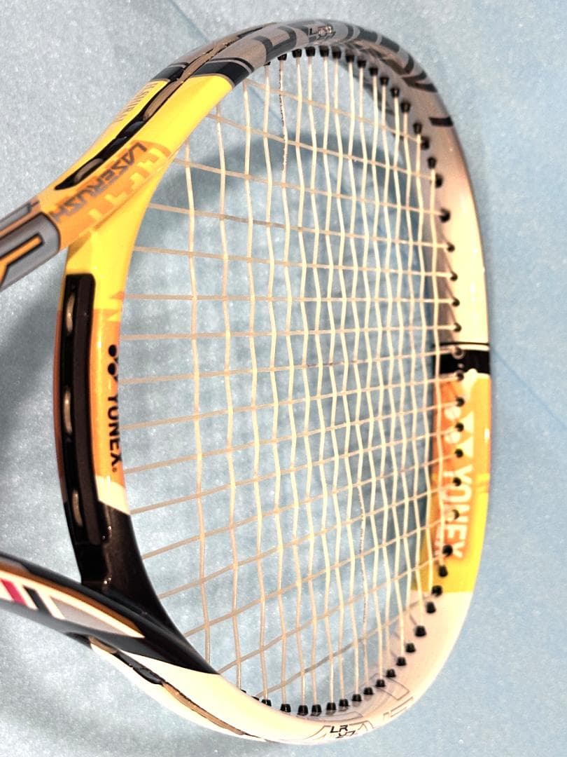 美品）YONEX レーザーラッシュ 5V ガムブースト（26ポンド） - メルカリ