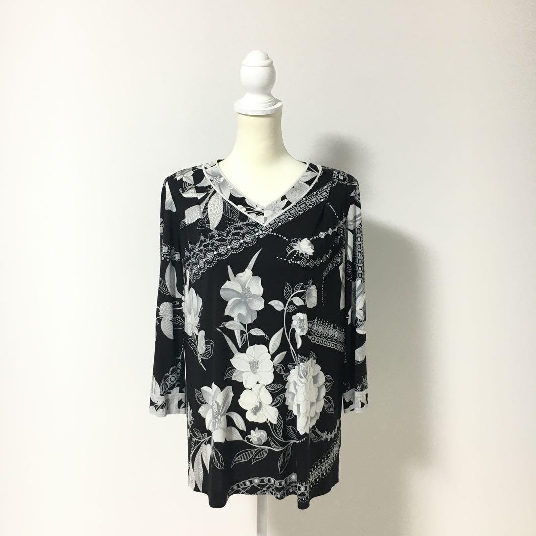 近年美品 LEONARD レオナール カンカン ストレッチ チュニック 42