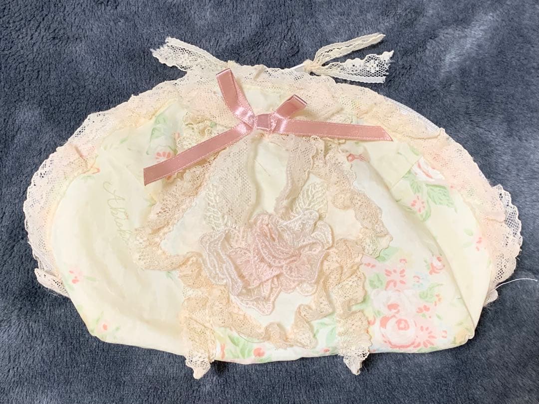 さえら アキアカネ akiakane ポーチ ロリータ レース - メルカリ