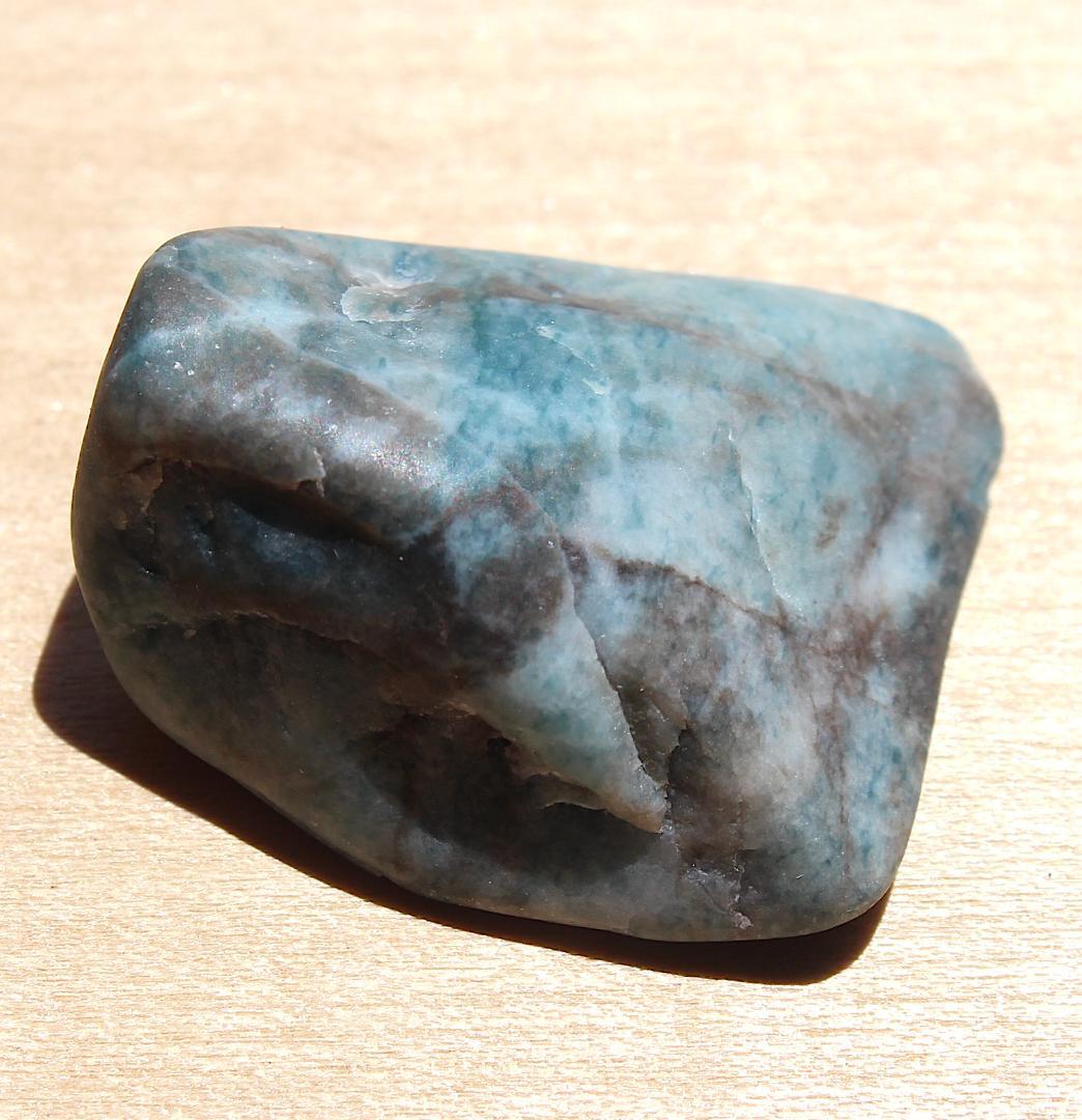 とぅーやん［深海ブルー］糸魚川翡翠 入りコン沢 青翡翠 原石 17.8g