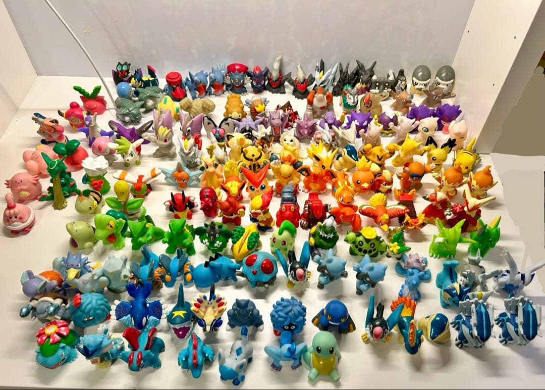 ポケモン 指人形　フィギュア 約147 まとめ売り レトロ　ソフビ　ピカチュウ ポケモン 指人形 フィギュア 約147 まとめ売り レトロ ソフビ