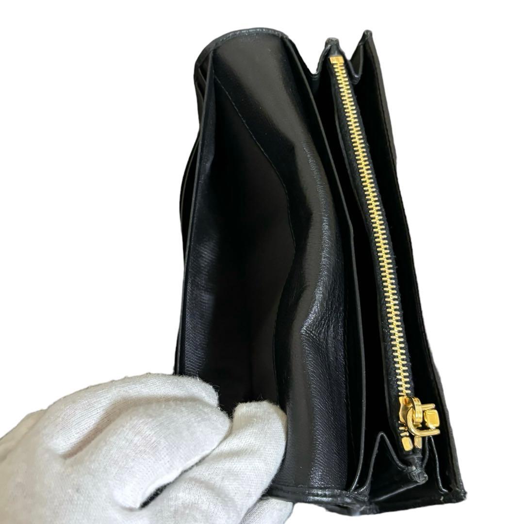 美品 希少 人気 プラダ 長財布 レザー ブラック アップリケ 顔 Wホック