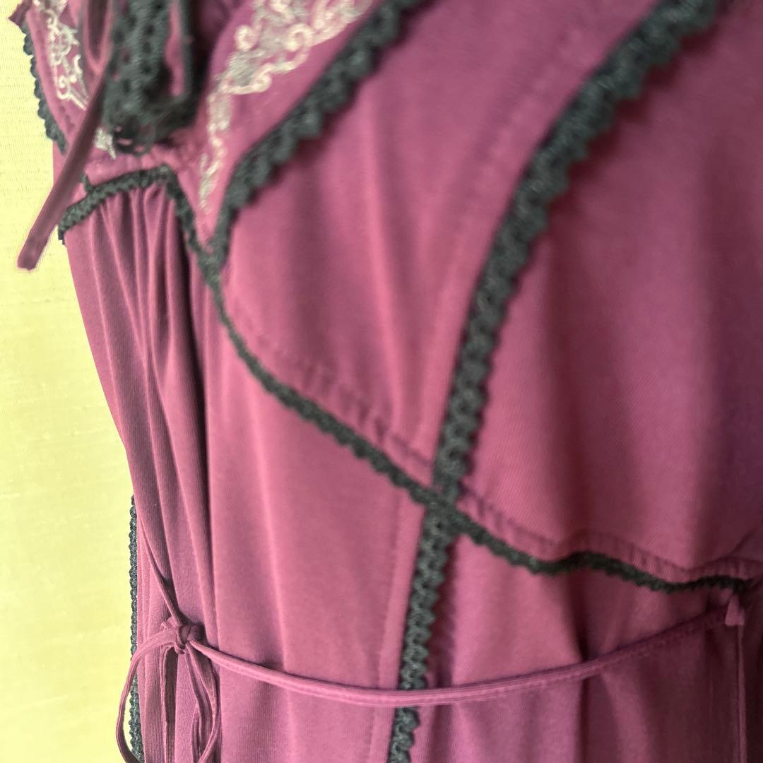 OZZ ONESTE パープル レースアップひざ丈ワンピース［商品番号3