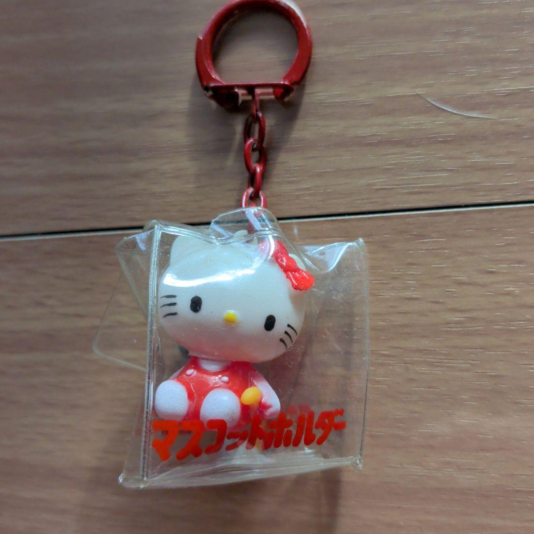ハローキティ マスコットキーホルダー - メルカリ