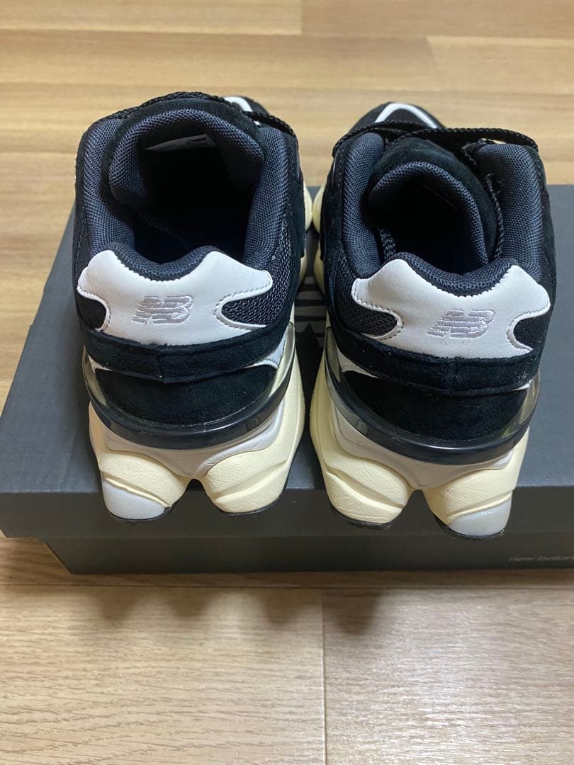 新品　New Balance　U9060AAA　23.5cm　ニューバランス