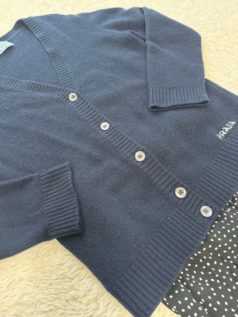 PRADA ネイビー カーディガン スカートセット - メルカリ