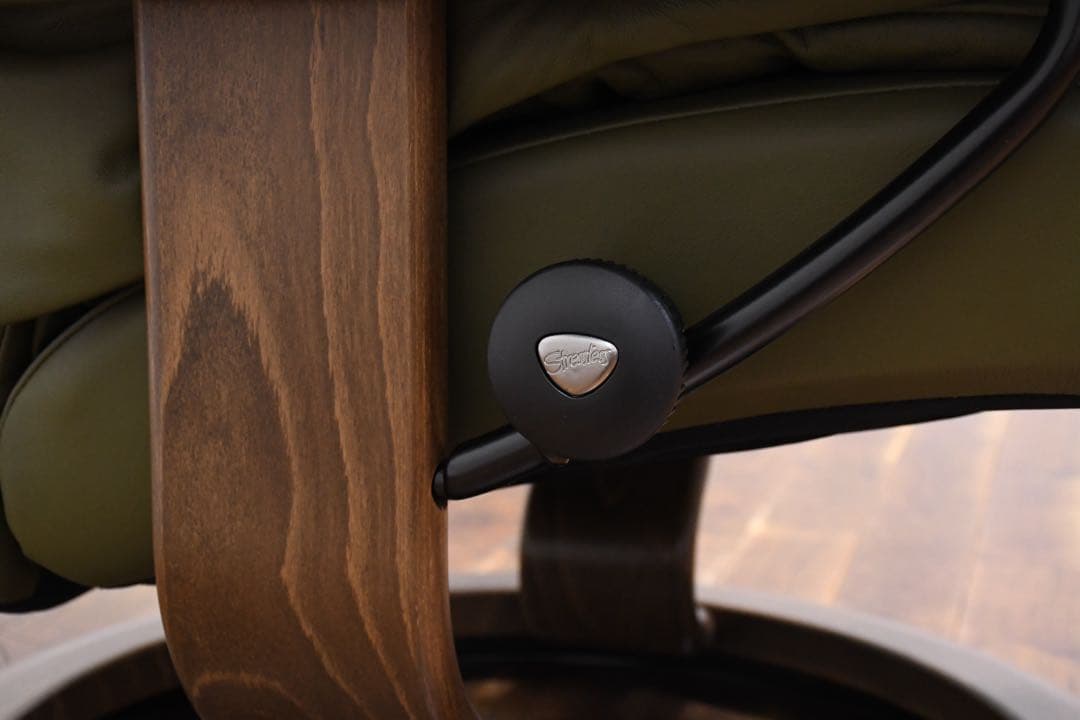 EIK32 短期展示品 2024年製 エコーネス ストレスレスチェア レノ M