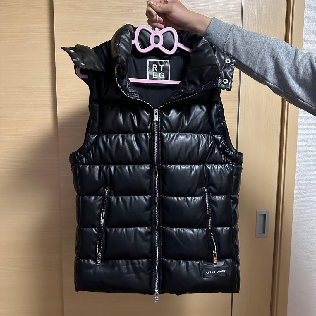 RTEG アダムスジャグラー ブラックキルティングダウンベスト(フード