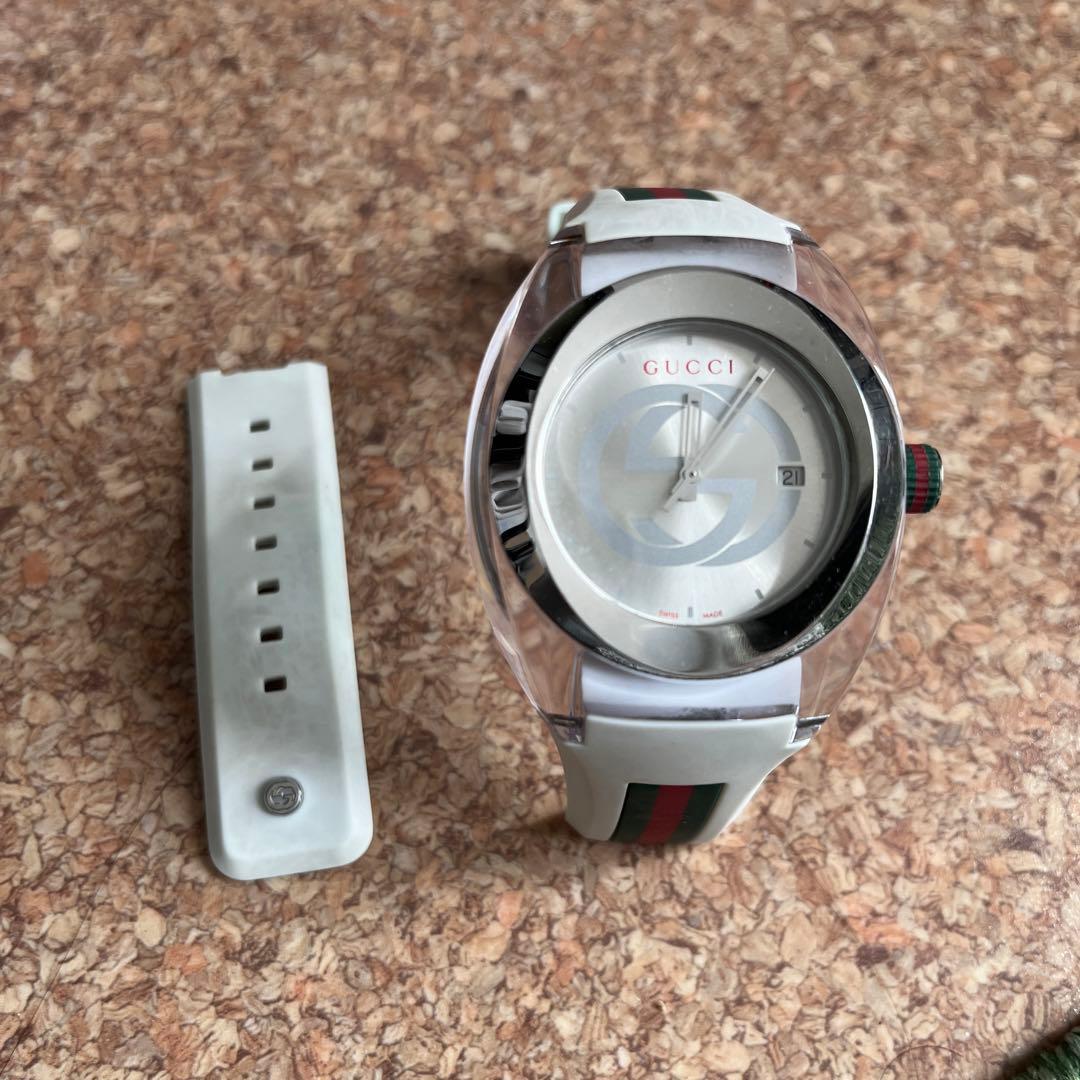 グッチ腕時計メンズクォーツシンクラバーベルト切れてます - メルカリ