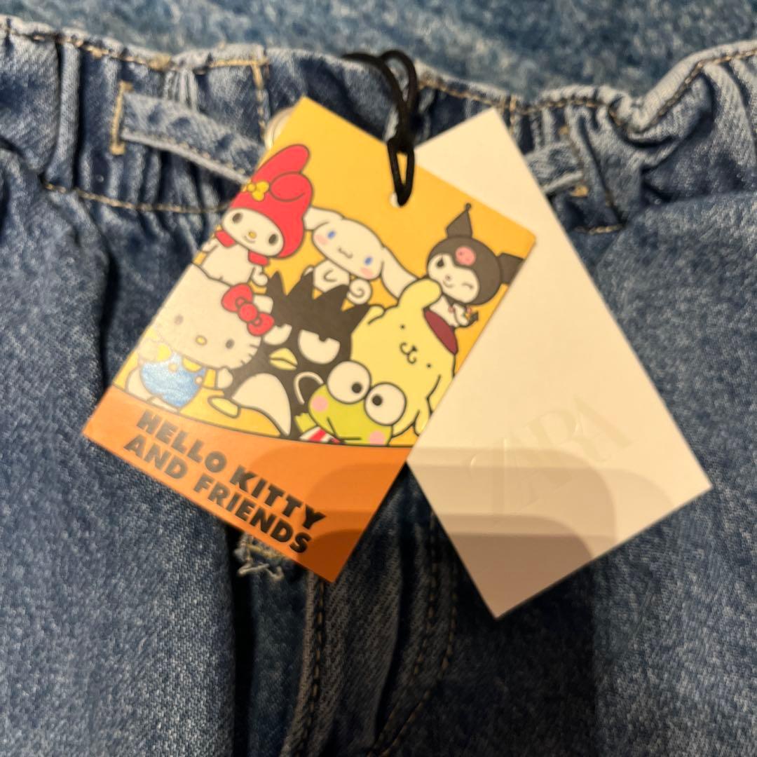 新品 ZARA バレルジーンズ ハローキティ 140
