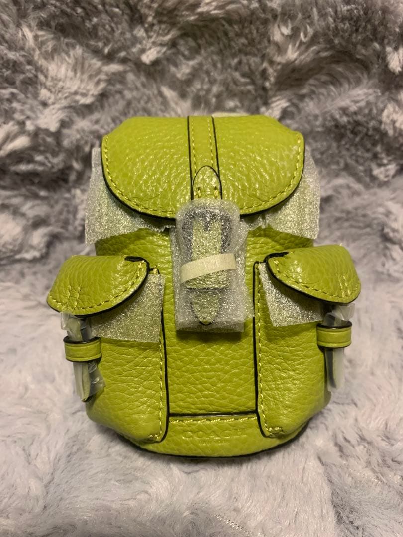 新品未使用☆COACH ライムグリーン バックパック型チャーム ライム グリーン（緑）系 Coach(コーチ) - ブランド通販のBUYMA