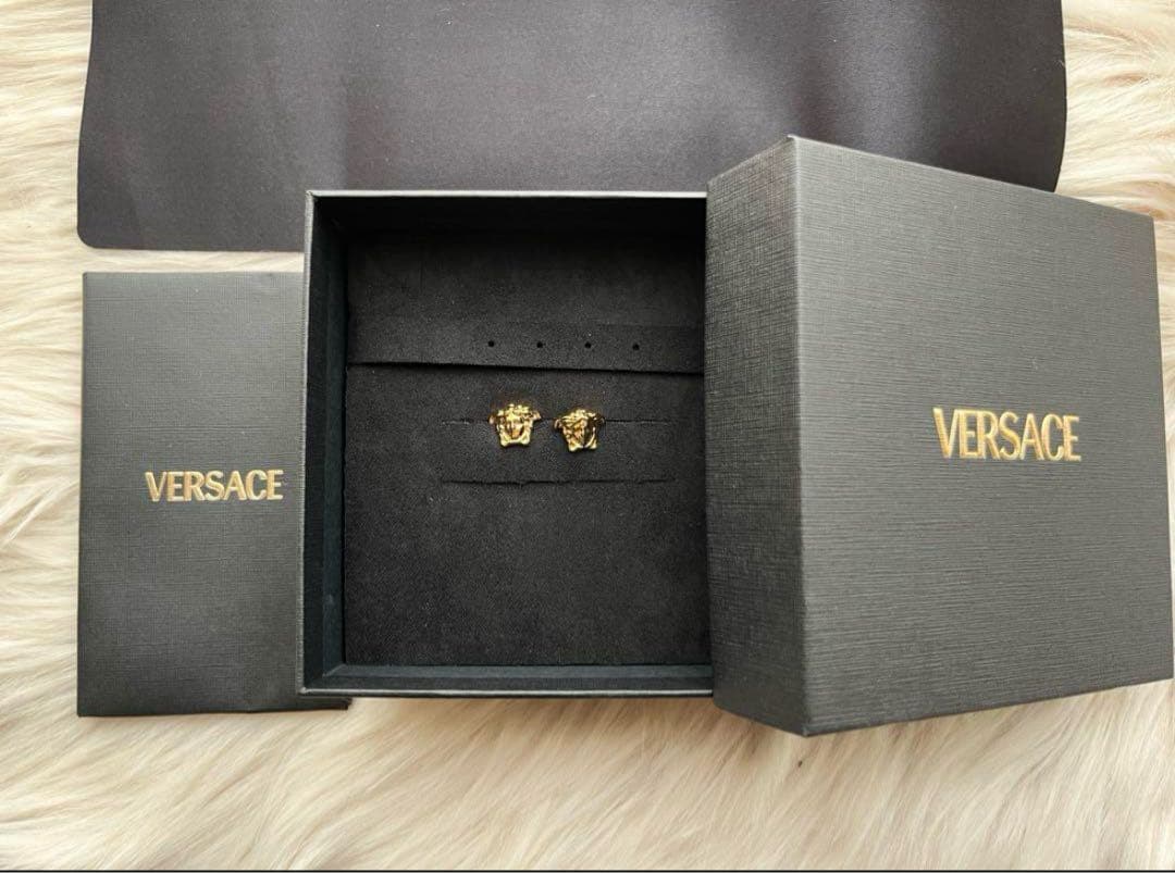 新品未使用 VERSACE ヴェルサーチ メデューサ スタッド ピアス ゴールド ヴェルサーチェ Versace メドゥーサ ビギー スタッド スタッド ピアス