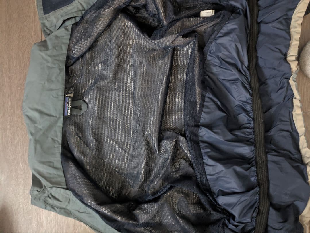 Patagonia オーバルロゴ 00s Flux Jacket - メルカリ