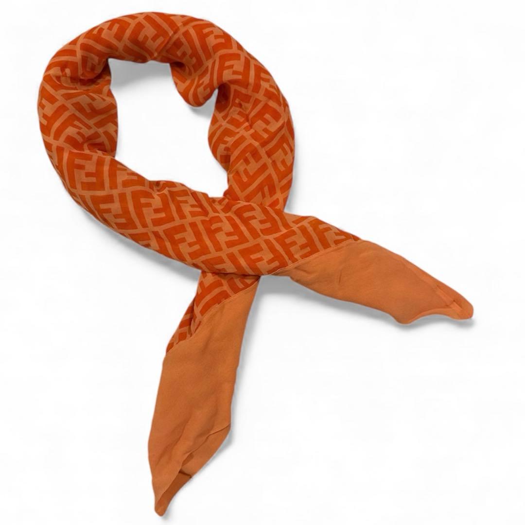 美品】FENDIオレンジ 大判FFロゴパターンスカーフ 100%シルク