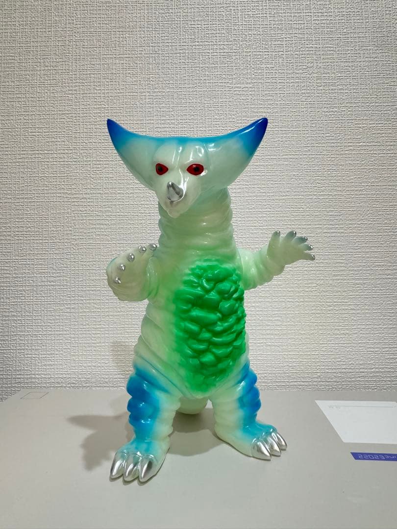 STRANGE GALLERY 僕の怪獣 怪奇画廊 ゴモラ 蓄光成型/青緑塗装 STRANGE GALLERY 僕の怪獣 怪奇画廊 ゴモラ 蓄光成型/青緑塗装 - メルカリ