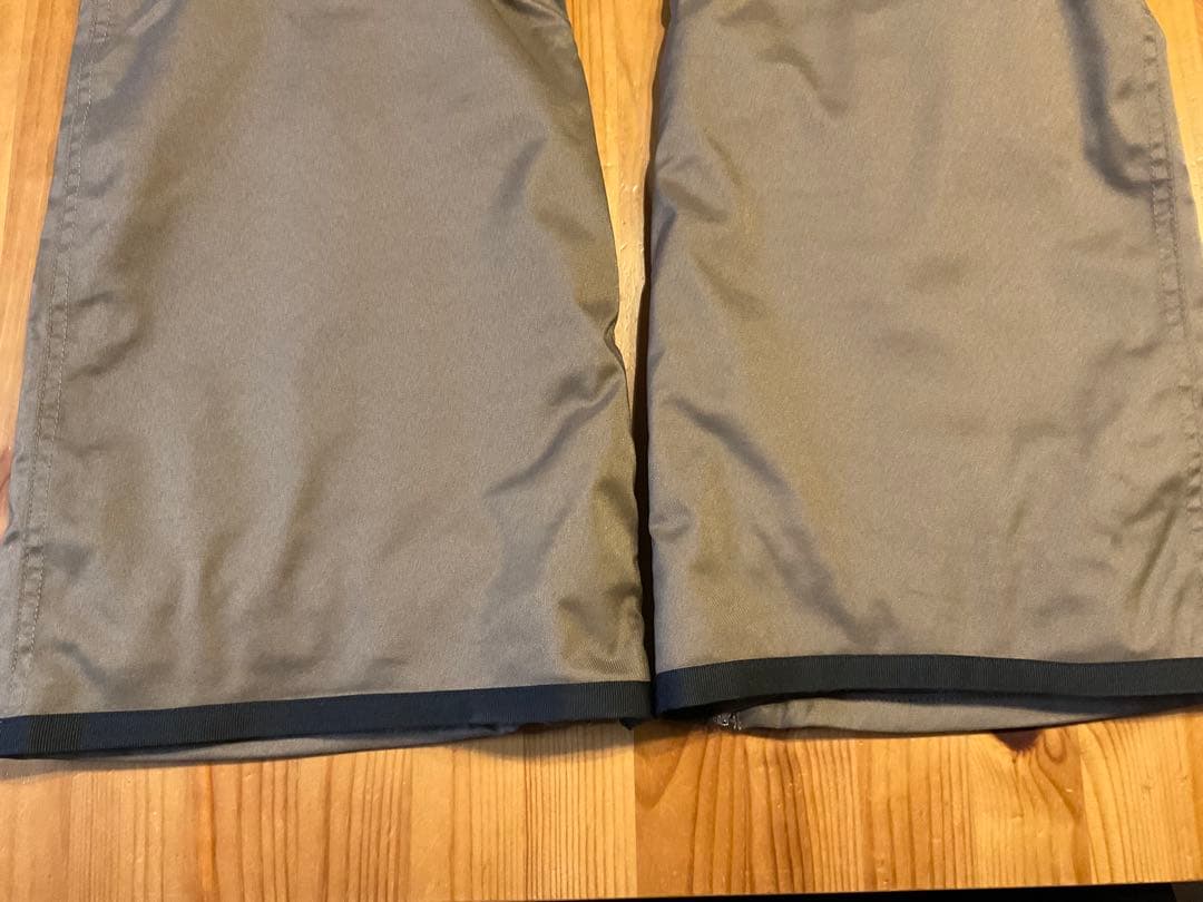 SCAPE×Mark Gonzalesコラボ スノボウエア セットアップ