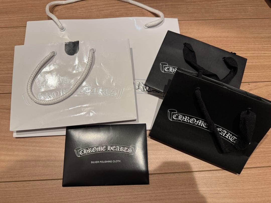 クロムハーツ 革袋 ボールチェーン 箱 ショッパー ネックレス - メルカリ