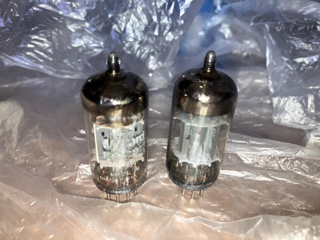 真空管 2本 ムラード ECC82 12AU7 BVA ブリマー 新品？未使用？ - メルカリ