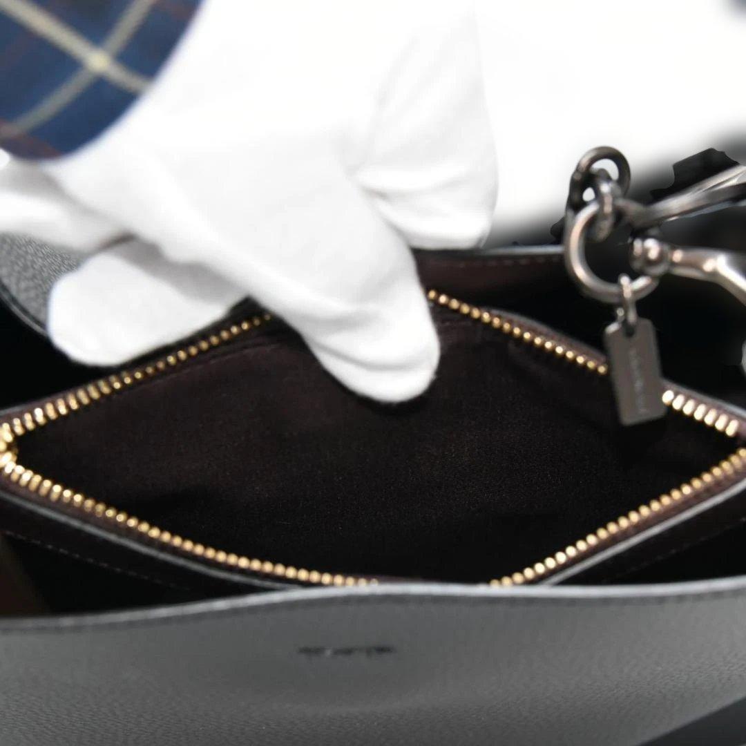 コーチ 2WAY スモールタウンバケット ショルダーバッグ 91122 - メルカリ