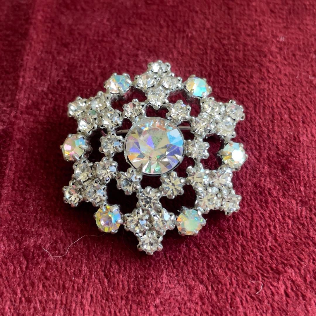 25】アンティーク調ブローチ スノーフレーク ヴィンテージ レトロ