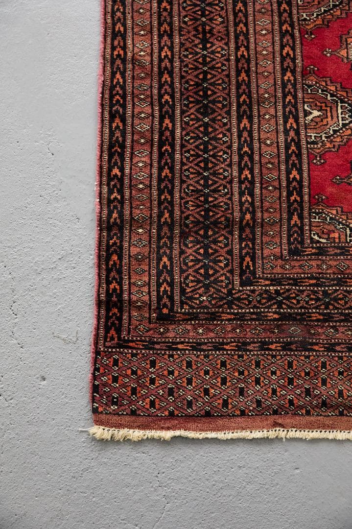 ヴィンテージラグ トライバルラグ ラホール産(189×125cm) 赤 茶 黒