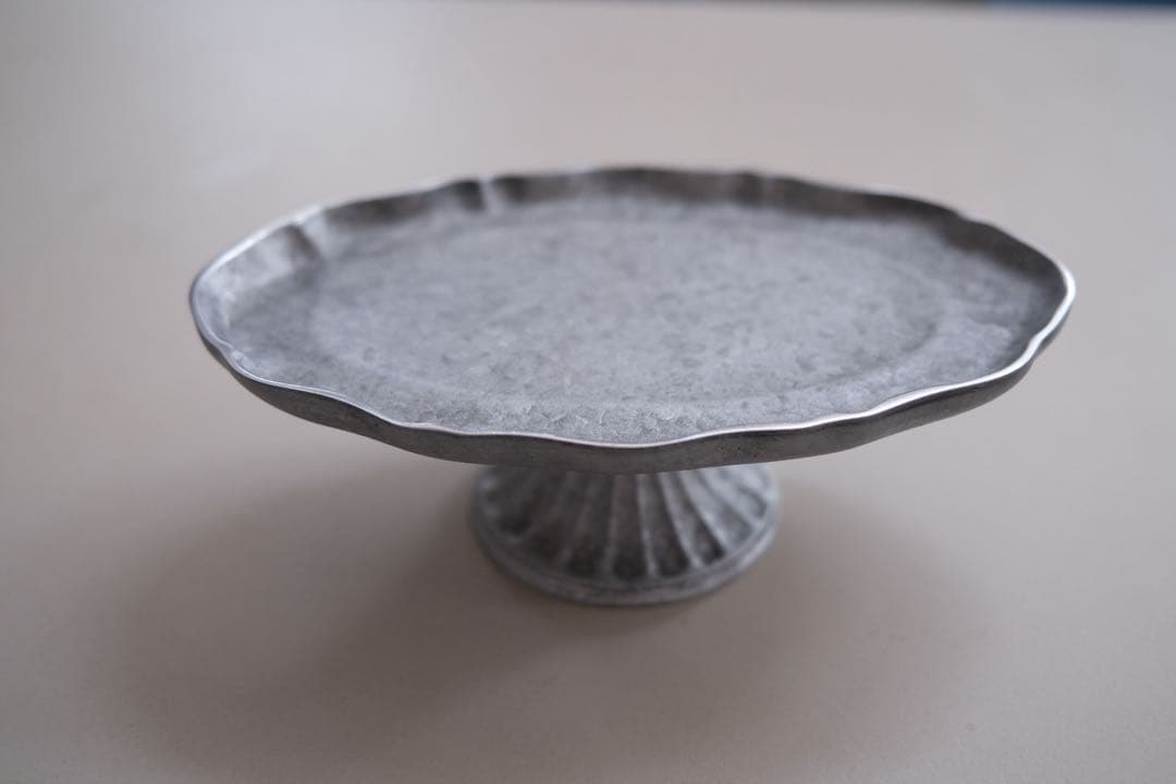 値下げ中！cofe コフェ co+fe 高台プレート 花リム コンポート - メルカリ