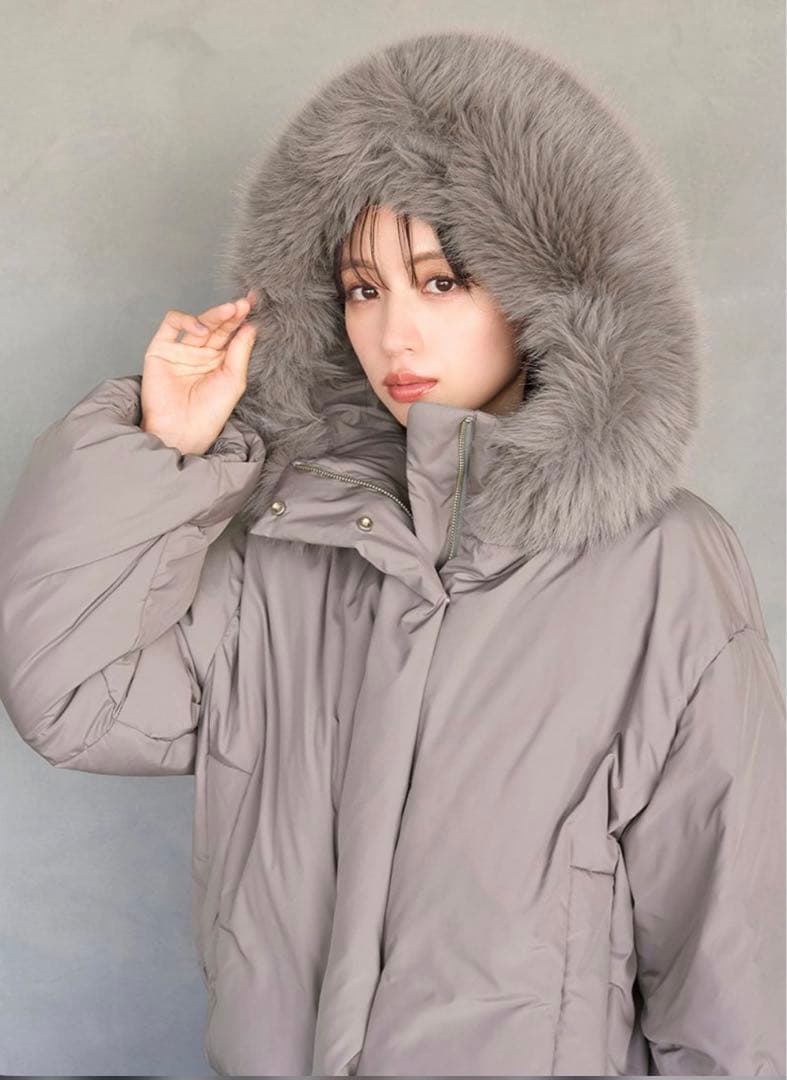 SNIDEL 西川フードファーショートダウン グレー - メルカリ