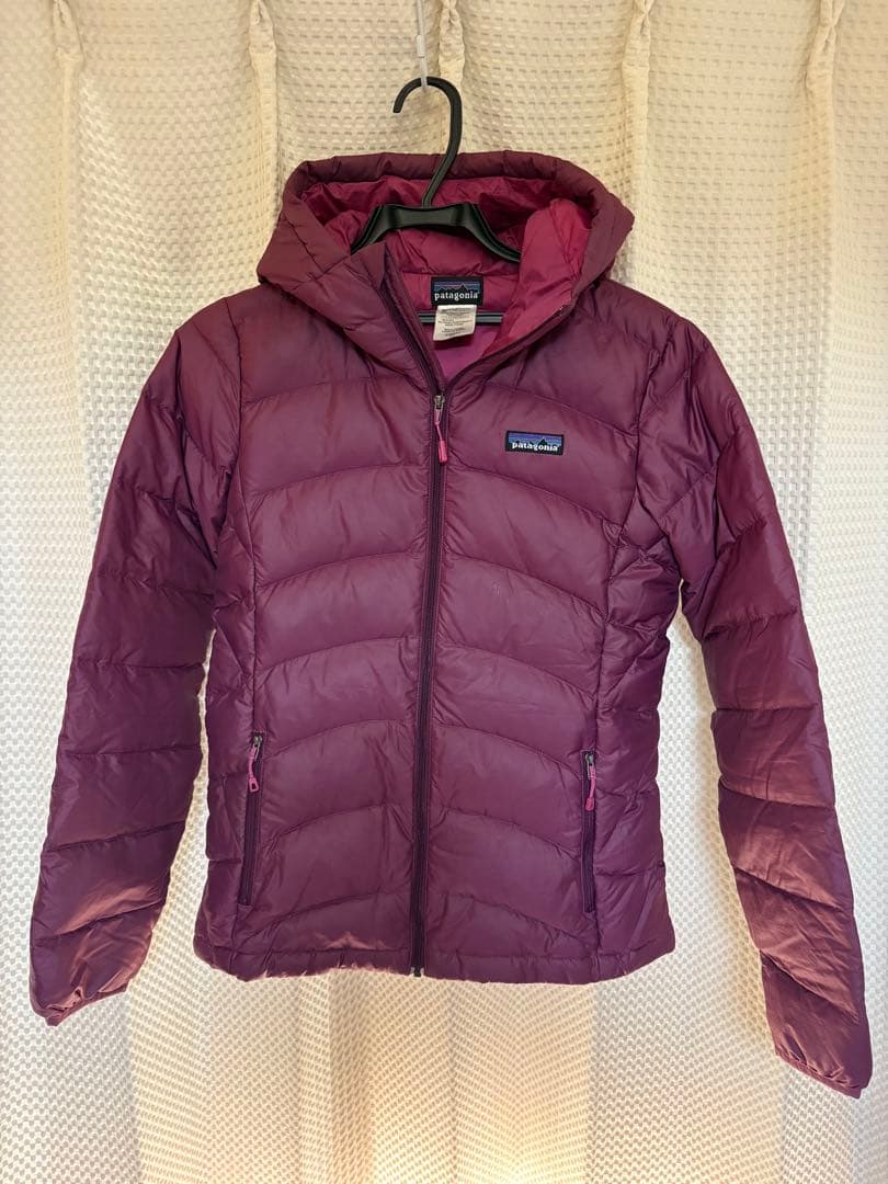 Patagonia パープル ダウンジャケット XS 収納袋付き