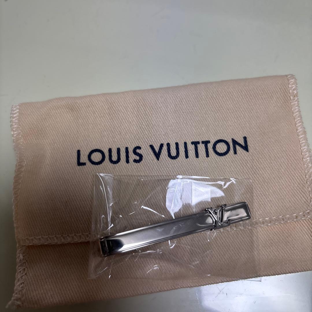 LOUIS VUITTON ネクタイピン 未使用 正規紙袋無料】ルイヴィトン ネクタイピン メンズ タイピン メタル LV