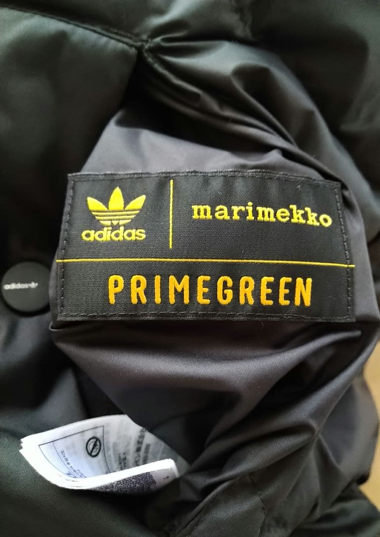 ☆adidas☆Marimekkoコラボ ダウンベスト - メルカリ