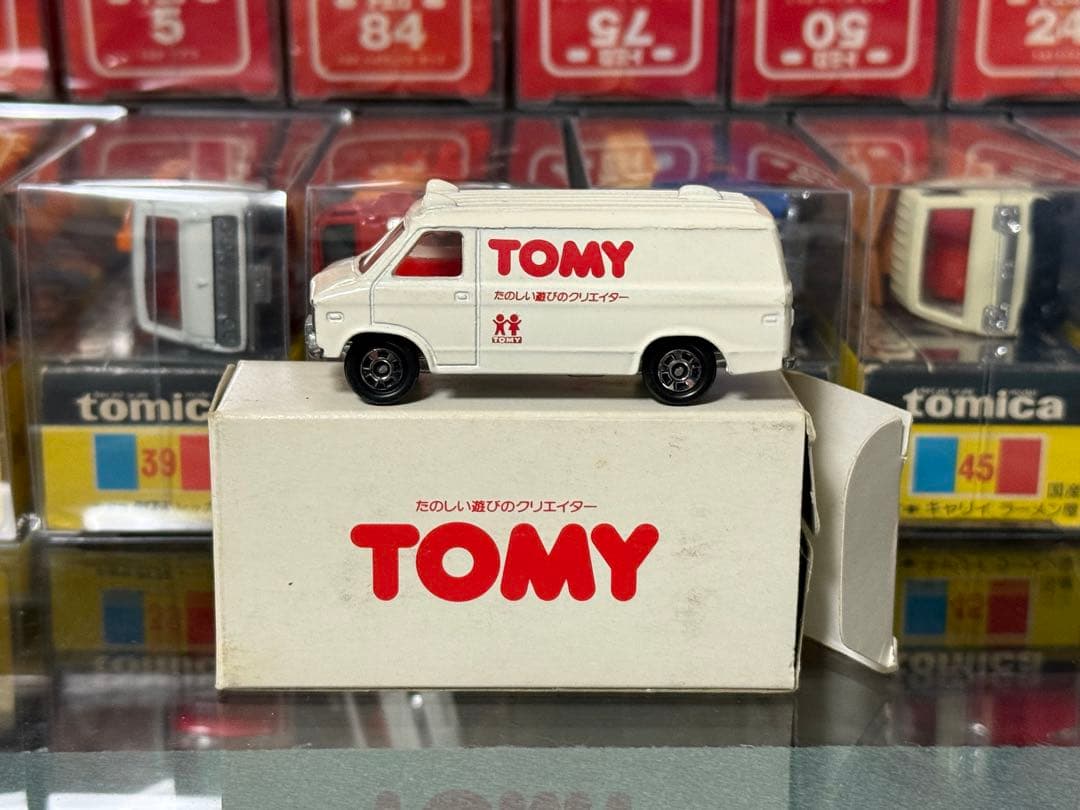 トミカ シボレー シェビーバン 日本製 関係者配布品 富山社長結婚記念 トミカ シボレー シェビーバン 日本製 関係者配布品 富山社長結婚記念