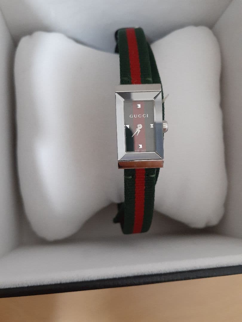 GUCCI 腕時計【動作未確認】 gu-ya1264125-lp1.jpg