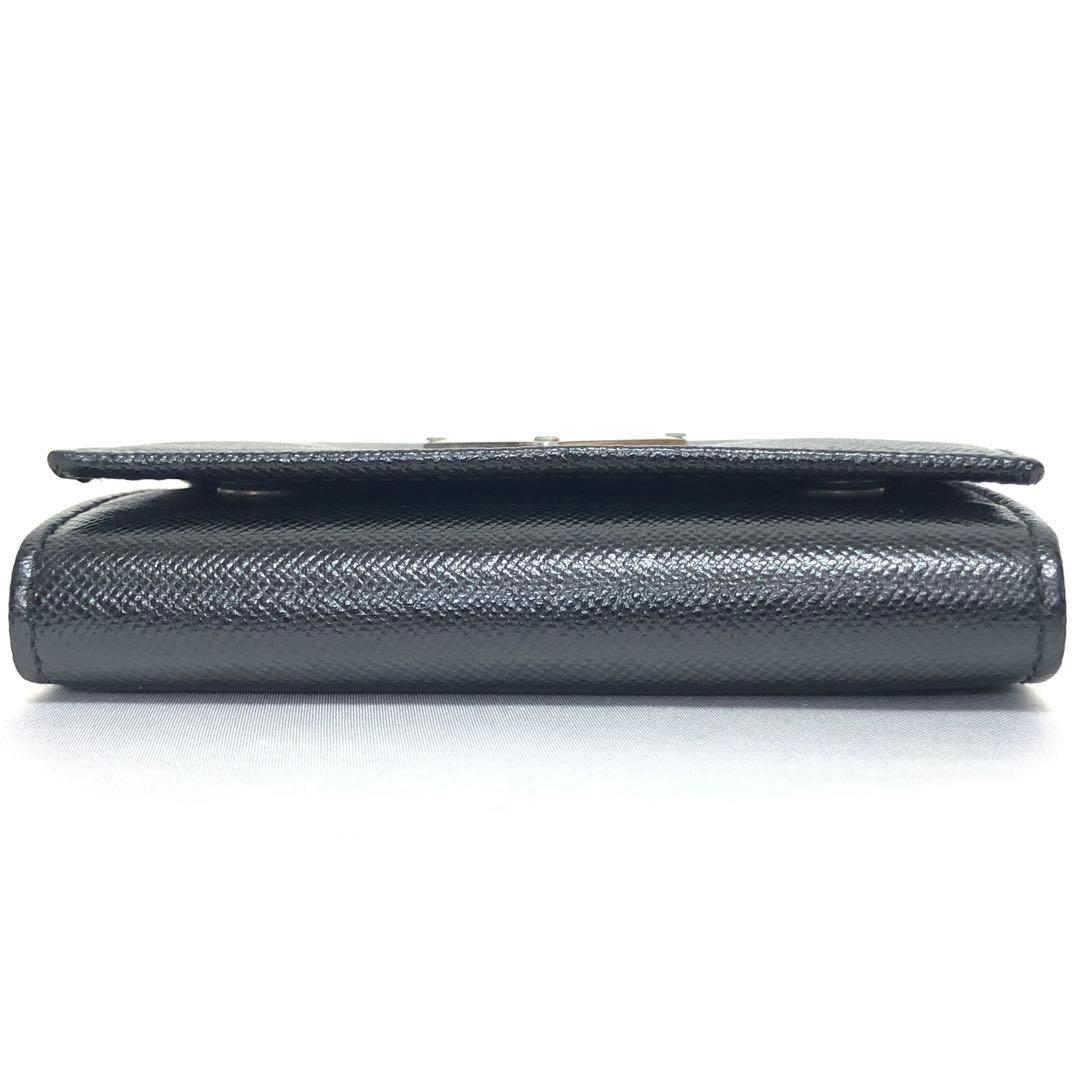 未使用級 プラダ キーケース 三角ロゴ サフィアーノレザー 黒 安心のG