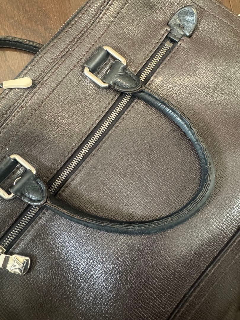 ルイヴィトンキャニオン ビジネスバッグユタレザー マロン ダークブラウン