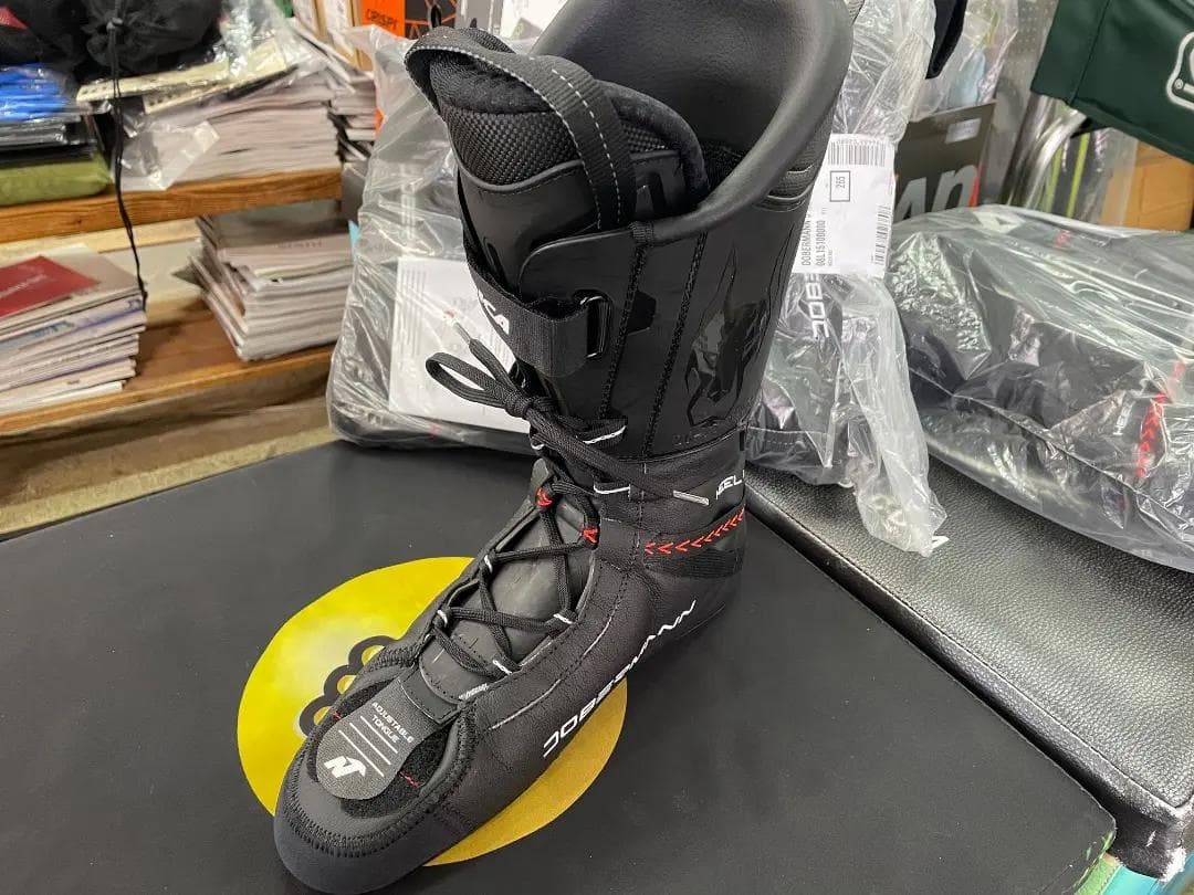 ノルディカ ドーベルマン 5 RD ブーツインナー 27.5cm【新品未開封】