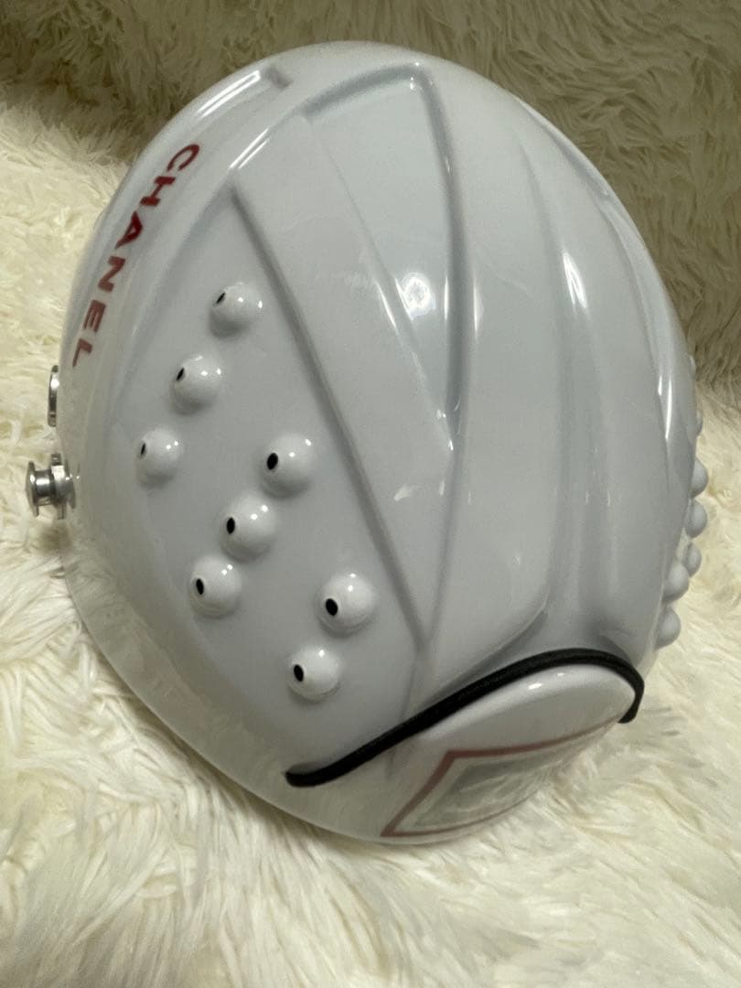 希少 CHANEL シャネル ヘルメット IDENTIFICATION 白 - メルカリ